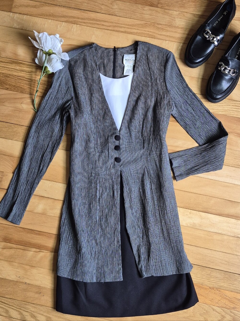 Vintage TR Bentley Elegant Gray Pleated Dress
